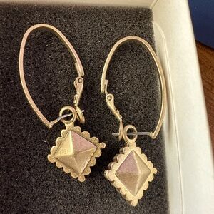 Lia Sophia earrings gold tone